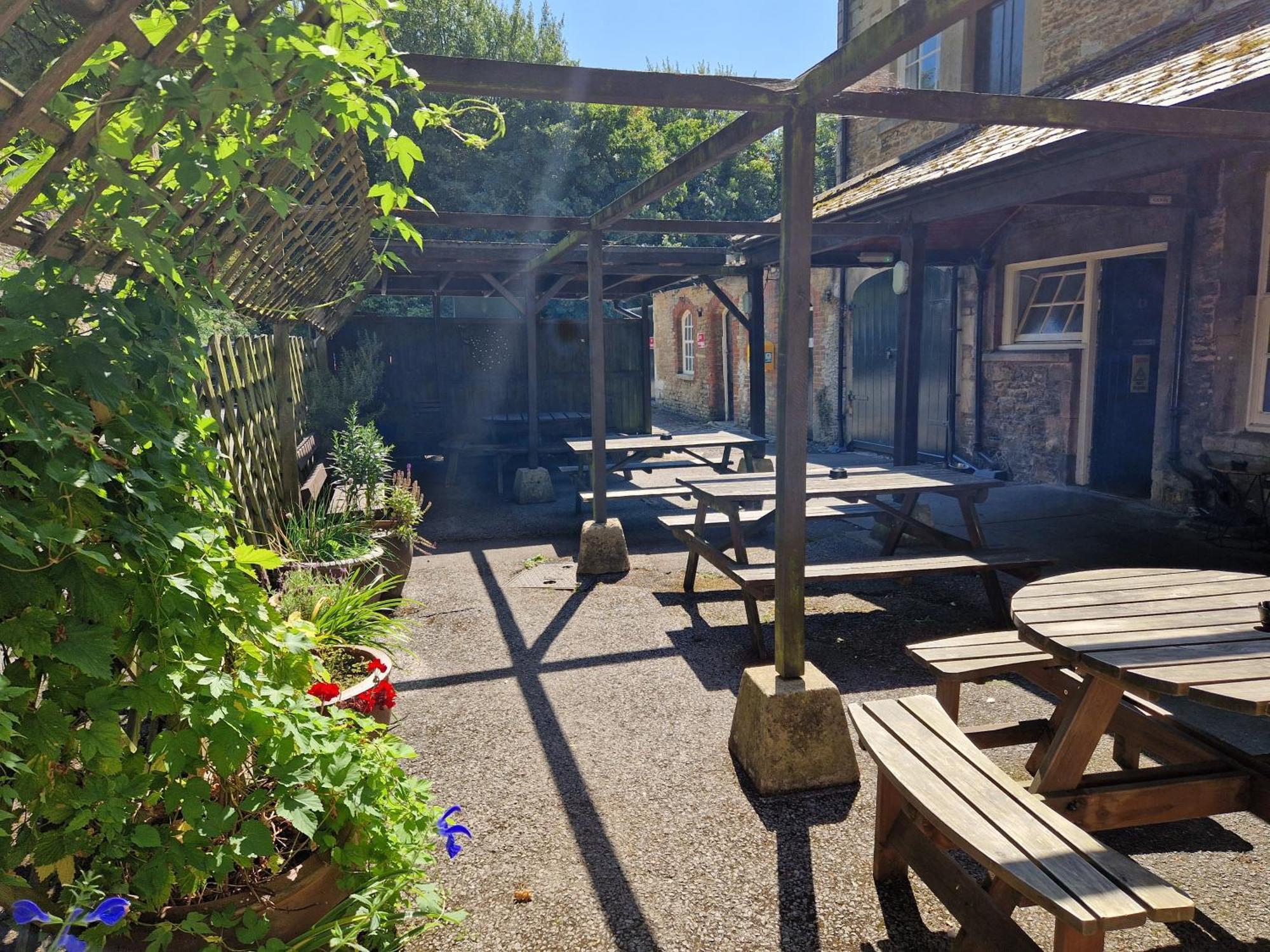 Hotel The Royal Oak Corsham Exteriér fotografie